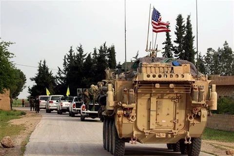 Binh sỹ Mỹ được triển khai tại làng Darbasiyah, miền bắc Syria, ngày 28/4/2017. (Ảnh: AFP/TTXVN)