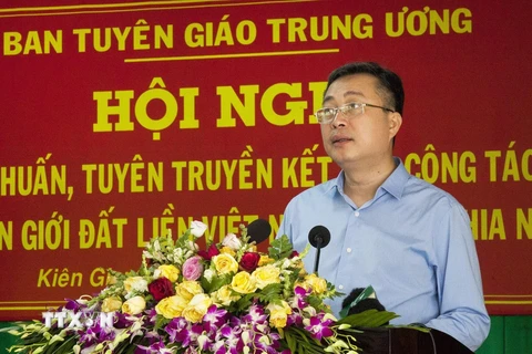 Phó Trưởng Ban Tuyên giáo Trung ương Bùi Trường Giang phát biểu chỉ đạo tại hội nghị. (Ảnh: Hồng Đạt/TTXVN)