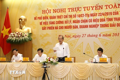 Phó Thủ tướng Thường trực Trương Hòa Bình phát biểu chỉ đạo hội nghị. (Ảnh: Lâm Khánh/TTXVN)