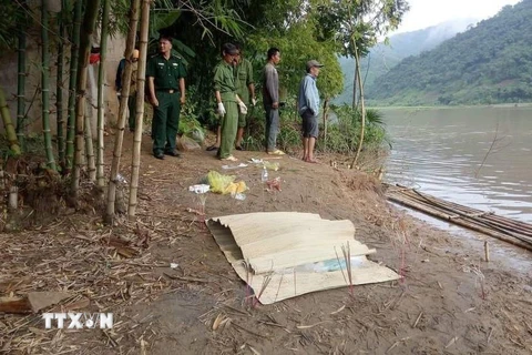 Thi thể em Hà Văn Vương được tìm thấy cách nhà khoảng 5km. (Nguồn: TTXVN)