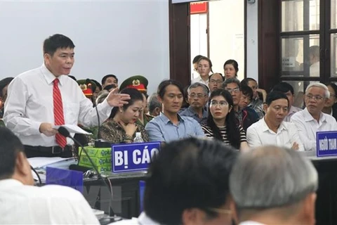 Bị cáo Trần Vũ Hải trả lời chủ tọa phiên tòa sơ thẩm. (Ảnh: Tiên Minh/TTXVN)