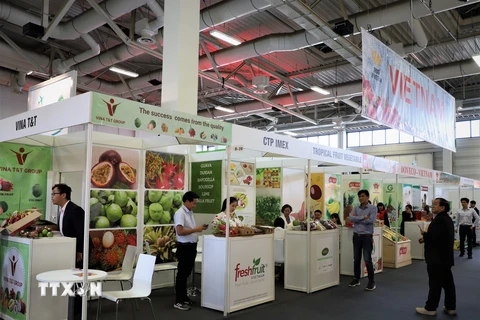 Quang cảnh các gian hàng trưng bày của Việt Nam tại Fruit Logistica 2020. (Ảnh: Thanh Bình/TTXVN)