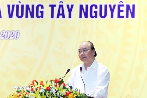 Thủ tướng Nguyễn Xuân Phúc phát biểu khai mạc hội nghị. (Ảnh: Thống Nhất/TTXVN)