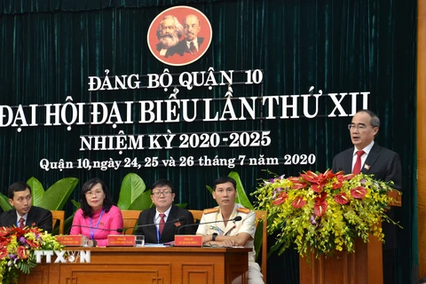 Ông Nguyễn Thiện Nhân, Ủy viên Bộ Chính trị, Bí thư Thành ủy Thành phố Hồ Chí Minh phát biểu chỉ đạo Đại hội. (Ảnh: Anh Tuấn/TTXVN)