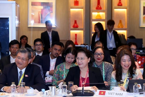 Chủ tịch Quốc hội Nguyễn Thị Kim Ngân cùng đoàn đại biểu Quốc hội Việt Nam tham dự phiên họp AIPA-40. (Ảnh: Trọng Đức/TTXVN)
