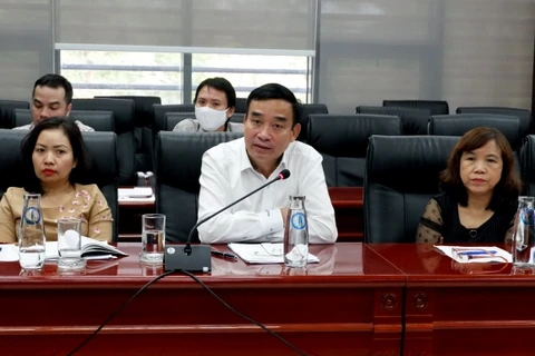 Phó Chủ tịch Thường trực UBND thành phố Lê Trung Chinh chủ trì buổi làm việc với đoàn công tác Ngân hàng Phát triển châu Á. (Nguồn: danang.gov.vn)