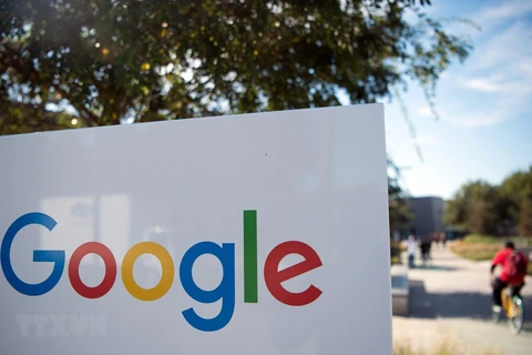 Biểu tượng Google tại trụ sở ở Menlo Park, California, Mỹ. (Ảnh: AFP/TTXVN)