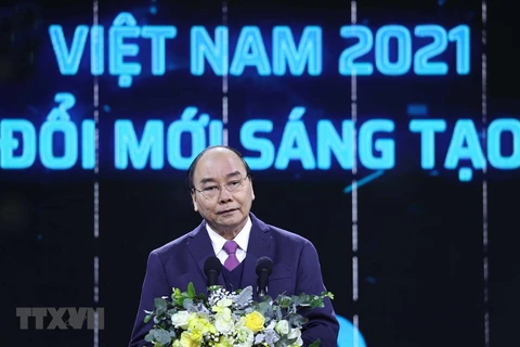 Thủ tướng Nguyễn Xuân Phúc phát biểu tại triển lãm quốc tế về đổi mới sáng tạo Việt Nam 2021. (Ảnh: Thống Nhất/TTXVN)