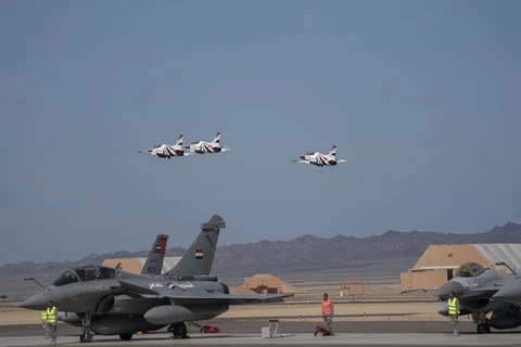 Máy bay chiến đấu của Ai Cập tại căn cứ Barnis. (Nguồn: wam.ae) 