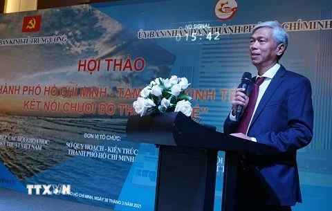 Ông Võ Văn Hoan, Phó Chủ tịch UBND Thành phố Hồ Chí Minh, phát biểu tại Hội thảo. (Ảnh: Thu Hoài/TTXVN)