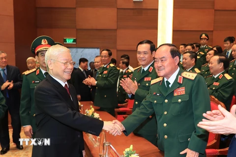 Tổng Bí thư Nguyễn Phú Trọng với các đại biểu tham dự Lễ kỷ niệm. (Ảnh: Trọng Đức/TTXVN)