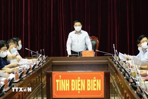 Ông Nguyễn Văn Thắng, Bí thư Tỉnh ủy Điện Biên phát biểu chỉ đạo cuộc họp. (Ảnh: Xuân Tư/TTXVN) 