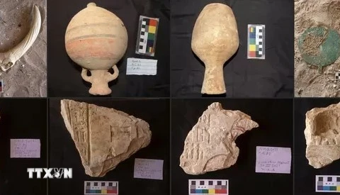 Một số đồ tạo tác được tìm thấy từ những lăng mộ có niên đại khoảng 4.200 năm ở tỉnh Sohag, miền Nam Ai Cập. (Nguồn: THX/TTXVN) 