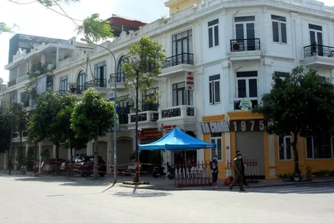 Khu vực một ca bệnh COVID-19 tại thành phố Thái Bình được phong tỏa. (Ảnh: Thế Duyệt/TTXVN)