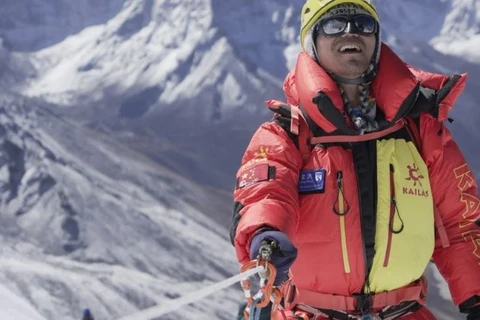 Ông Trương Hoành trở thành người khiếm thị đầu tiên tại châu Á chinh phục đỉnh Everest. (Nguồn: scmp.com)