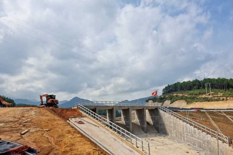 Thi công hồ chứa nước Nà Mo ở xã Vô Ngại, huyện Bình Liêu, tỉnh Quảng Ninh. (Nguồn: quangninh.gov.vn)