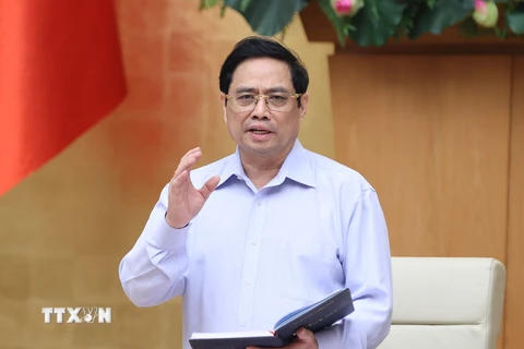 Thủ tướng Phạm Minh Chính chủ trì cuộc họp khẩn của Chính phủ với Ban Chỉ đạo Quốc gia phòng, chống COVID-19 để nghe báo cáo tình hình dịch bệnh, trên cơ sở đó xem xét, quyết định những giải pháp mạnh mẽ hơn, quyết liệt hơn trước những diễn biến dịch phức