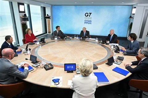 Các nhà lãnh đạo G7 tại Hội nghị thưởng đỉnh ở Carbis Bay, Cornwall, Anh, ngày 11/6/2021. (Ảnh: AFP/TTXVN)