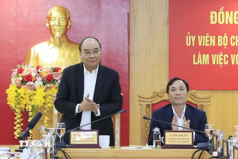 Chủ tịch nước Nguyễn Xuân Phúc làm việc với Ban Chấp hành Đảng bộ tỉnh Hà Tĩnh. (Ảnh: Thống Nhất/TTXVN)