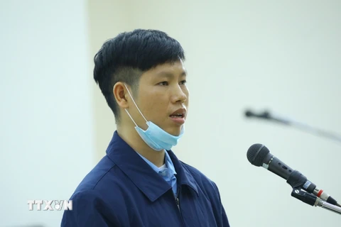 Bị cáo Trịnh Bá Phương trả lời các câu hỏi của Hội đồng xét xử. (Ảnh: Văn Điệp/TTXVN)