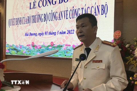 Giám đốc Công an tỉnh Hải Dương Bùi Quang Bình cảm ơn lãnh đạo Bộ Công an và tỉnh Hải Dương. (Ảnh: Tiến Vĩnh/TTXVN)
