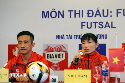 Nguyễn Thị Châu - Đội trưởng Futsal nữ Việt Nam trả lời phỏng vấn. (Ảnh: Đại Nghĩa/TTXVN)