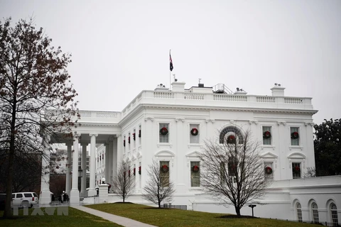 Bên ngoài Nhà Trắng ở Washington DC. (Ảnh: THX/TTXVN)