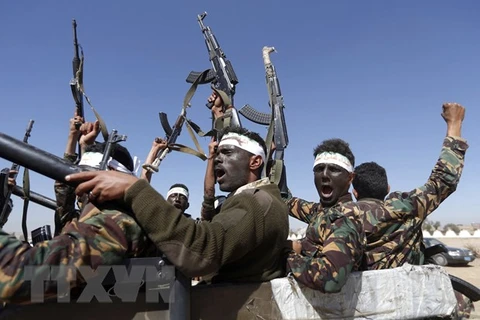Các tay súng Houthi tại Sanaa, Yemen. (Ảnh: AFP/TTXVN) 