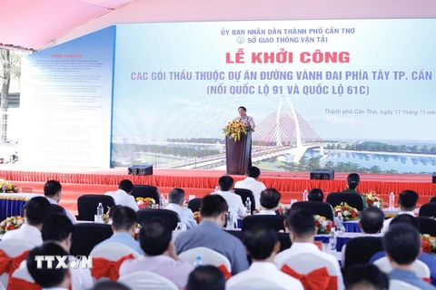 Thủ tướng Phạm Minh Chính phát biểu tại lễ khởi công. (Ảnh: Dương Giang/TTXVN) 