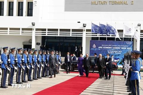 Chủ tịch nước kết thúc tốt đẹp chuyến thăm Thái Lan, dự hội nghị APEC