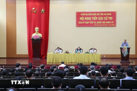 Quang cảnh buổi tiếp xúc cử tri tại huyện Châu Phú, tỉnh An Giang. (Ảnh: Công Mạo/TTXVN)