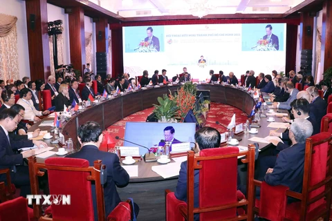 Quang cảnh sự kiện Đối thoại Hữu nghị Thành phố Hồ Chí Minh lần thứ nhất năm 2022. (Ảnh: Xuân Khu/TTXVN)