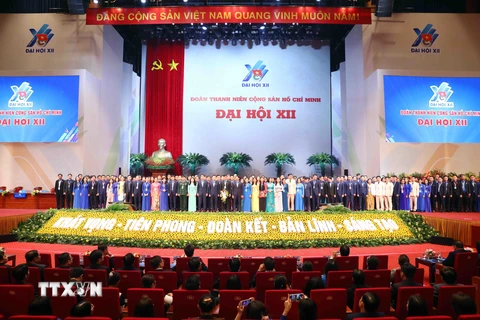 Ban Chấp hành Trung ương Đoàn khoá XII, nhiệm kỳ 2022-2027 ra mắt đại hội. (Ảnh: Phạm Kiên/TTXVN) 