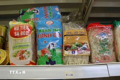 Các loại bún khô, phở khô của Việt Nam ngày càng được ưa chuộng tại thị trường Bỉ. (Ảnh: Hương Giang/TTXVN)