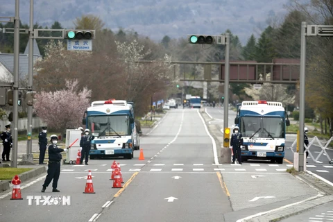 Cảnh sát tuần tra gần địa điểm diễn ra Hội nghị Ngoại trưởng G7 ở Karuizawa, Nhật Bản ngày 18/4/2023. (Nguồn: AFP/TTXVN)