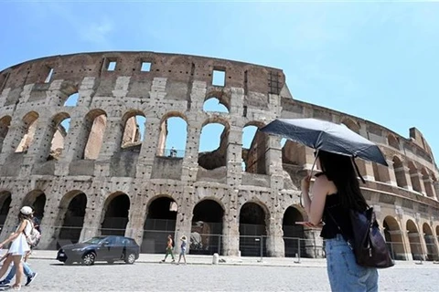 Nắng nóng gay gắt tại thủ đô Rome, Italy. (Nguồn: THX/TTXVN)