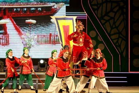 Nghệ sỹ Nhà hát Nghệ thuật Hát bội Thành phố Hồ Chí Minh diễn trích đoạn Trần Hưng Đạo ra quân. (Ảnh: Phương Vy/TTXVN) 