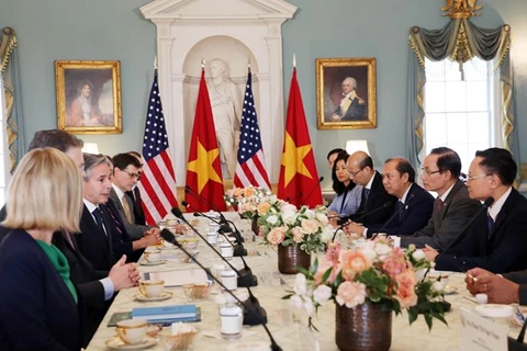 Quang cảnh cuộc làm việc của Trưởng Ban Đối ngoại Trung ương Lê Hoài Trung và Ngoại trưởng Hoa Kỳ Antony Blinken. (Ảnh: Kiều Trang/TTXVN) 