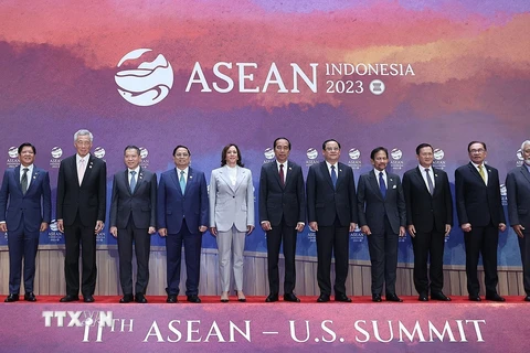 Thủ tướng Phạm Minh Chính và các Trưởng đoàn tham dự Hội nghị Cấp cao ASEAN-Hoa Kỳ lần thứ 11. (Ảnh: Dương Giang/TTXVN) 