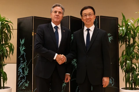Ngoại trưởng Mỹ Antony Blinken (trái) trong cuộc gặp Phó Chủ tịch Trung Quốc Hàn Chính bên lề Khóa họp 78 của Đại hội đồng Liên hợp quốc ở New York (Mỹ), ngày 18/9/2023. (Nguồn: THX/TTXVN) 