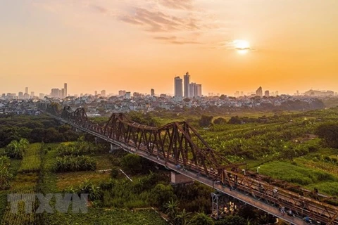 Cầu Long Biên là biểu tượng lịch sử của Thủ đô Hà Nội. (Ảnh: Phạm Tuấn Anh/TTXVN) 