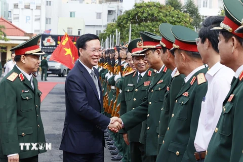 Sáng 5/12/2023, tại thành phố Đà Nẵng, Chủ tịch nước Võ Văn Thưởng đã tới thăm và làm việc tại Bộ Tư lệnh Quân khu 5. (Ảnh: Thống Nhất/TTXVN)