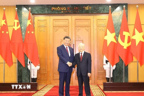 Tổng Bí thư Nguyễn Phú Trọng và Tổng Bí thư, Chủ tịch nước Trung Quốc Tập Cận Bình chụp ảnh chung tại buổi hội đàm ngày 12/12/2023 trong chuyến thăm cấp Nhà nước tới Việt Nam. (Ảnh: Trí Dũng/TTXVN)