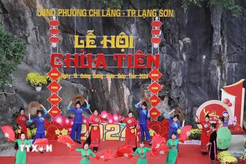 Tưng bừng Lễ hội Chùa Tiên ở Lạng Sơn