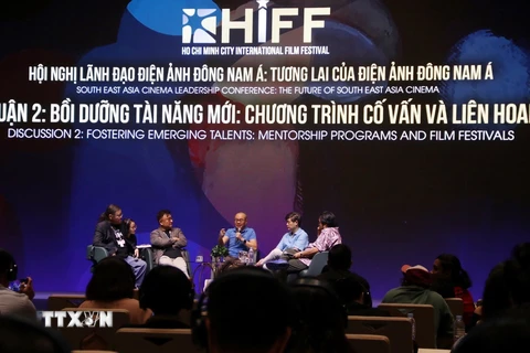 Toàn cảnh phiên thảo luận Bồi dưỡng tài năng mới trong khuôn khổ Hội nghị Lãnh đạo điện ảnh Đông Nam Á tại Thành phố Hồ Chí Minh. (Ảnh: Thu Hương/TTXVN)