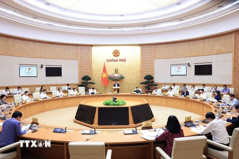 Thủ tướng Phạm Minh Chính chủ trì Phiên họp Chính phủ chuyên đề xây dựng pháp luật tháng 4. (Ảnh: Dương Giang/TTXVN)
