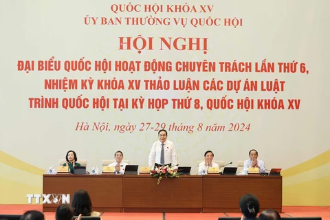 Chủ tịch Quốc hội Trần Thanh Mẫn và các Phó Chủ tịch Quốc hội chủ trì hội nghị. (Ảnh: Thống Nhất/TTXVN)