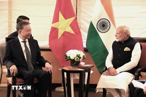 Tổng Bí thư, Chủ tịch nước Tô Lâm gặp Thủ tướng Ấn Độ Narendra Modi. (Ảnh: Thanh Tuấn/TTXVN)