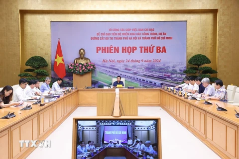 Phó Thủ tướng Trần Hồng Hà chủ trì phiên họp thứ 3 Ban chỉ đạo tiến độ triển khai các công trình, dự án đường sắt đô thị thành phố Hà Nội, Thành phố Hồ Chí Minh. (Ảnh: Văn Điệp/TTXVN)