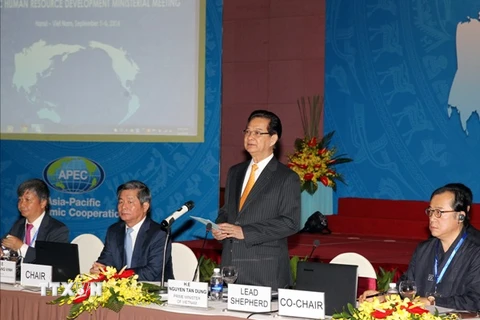 APEC hướng tới phát triển đồng đều và tăng trưởng bền vững